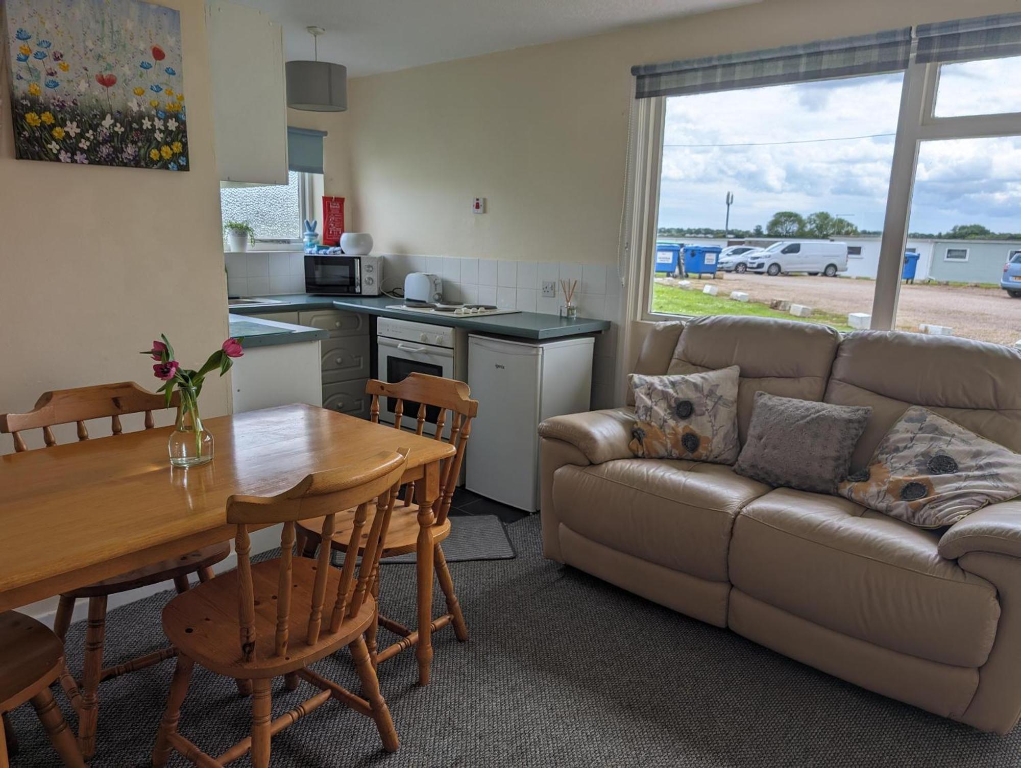 Chalet Hemsby - Norfolk & Seaside Fun